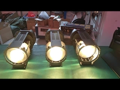 400W एलईडी फ्रेस्नेल स्पॉटलाइट RGBAL 5 इन 1 ऑटो ज़ूम 2,700 से 12,000K तक पूरी तरह से ट्यून करने योग्य